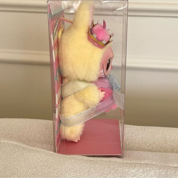 THE MONSTERS Let's Checkmate Series-Vinyl Plush Hanging Card NWT - Picture 6 of 11